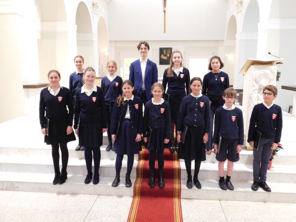 Groupe de jeunes chanteurs